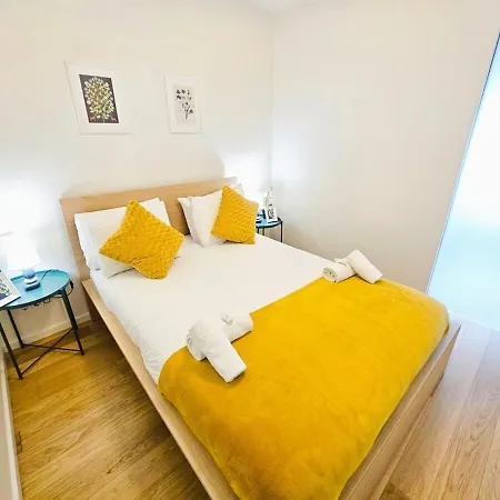 公寓 Warm&bright 1br Flat With Terrace And Parking *