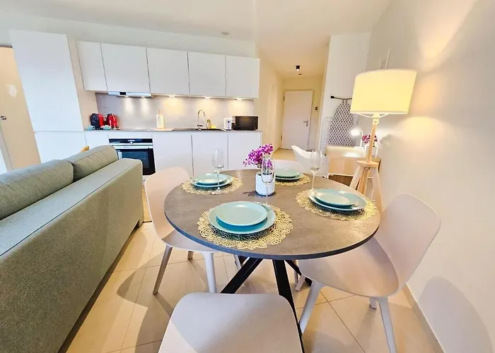 דירה Warm&bright 1br Flat With Terrace And Parking