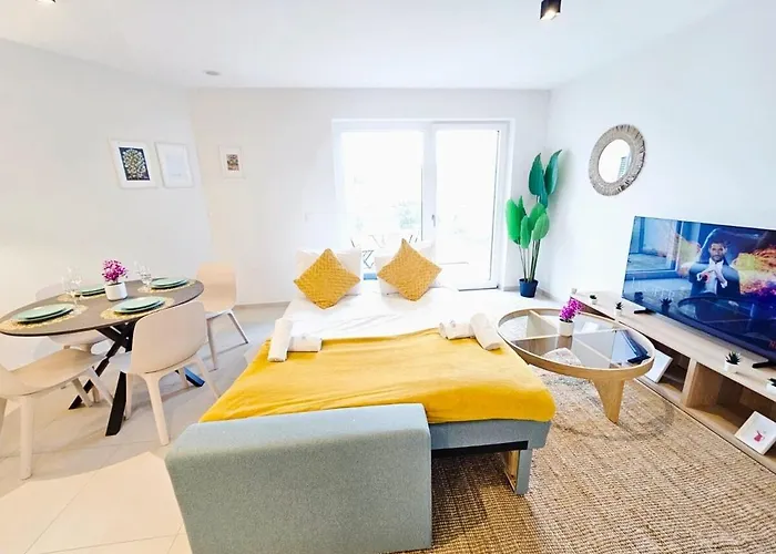 Apartment Warm&bright 1br Flat With Terrace And Parking Luxembourg