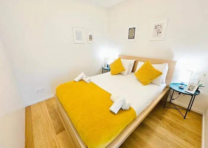 شقة Warm&bright 1br Flat With Terrace And Parking *