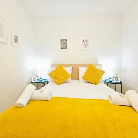 Appartement Warm&bright 1br Flat With Terrace And Parking Luxemburg